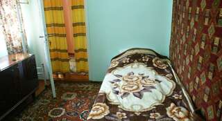 Гостиница Гостевой Дом Вита Симеиз Бюджетный двухместный номер с 1 кроватью или 2 отдельными кроватями-1